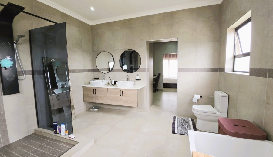 4 Bedroom Property for Sale in La Camargue Private Country Estate North West